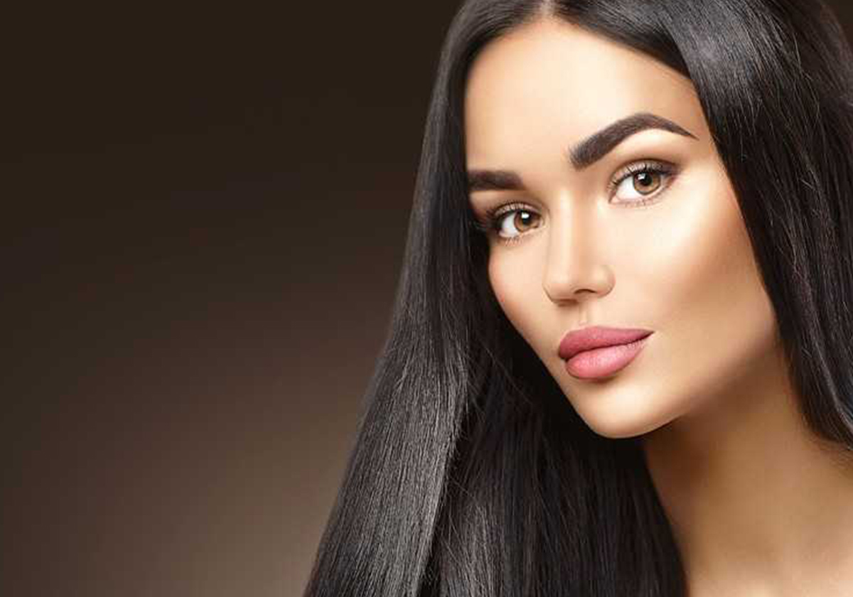 صحيح أنها مواكبة للموضة لكن الحواجب العريضة تكشف أموراً خطيرة عن شخصيتك!