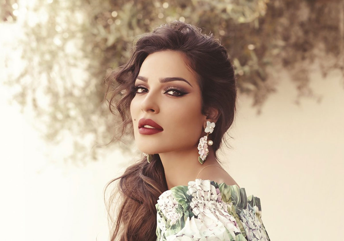 صورة صادمة لنادين نجيم قبل تجميل الانف: شاهدي ملامحها الضخمة!