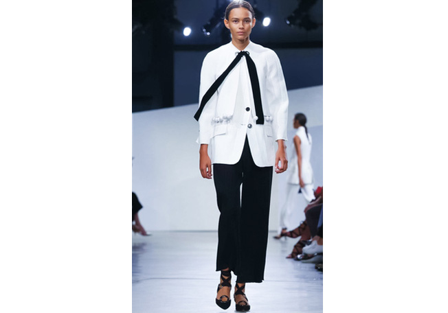 مجموعة Proenza Schouler لصيف 2016 من اسبوع الموضة في نيويورك