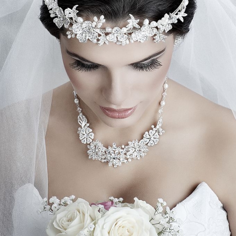 اروع اكسسوارات العروس لهذا الموسم