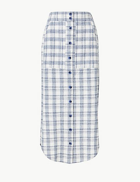 التنورة المقطعة بالقصة السكيني من Marks & spencer