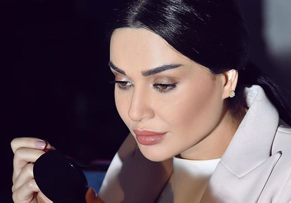 سيرين عبد النور تخرج للمرة الأولى بعد الولادة وتظهر من دون مكياج!