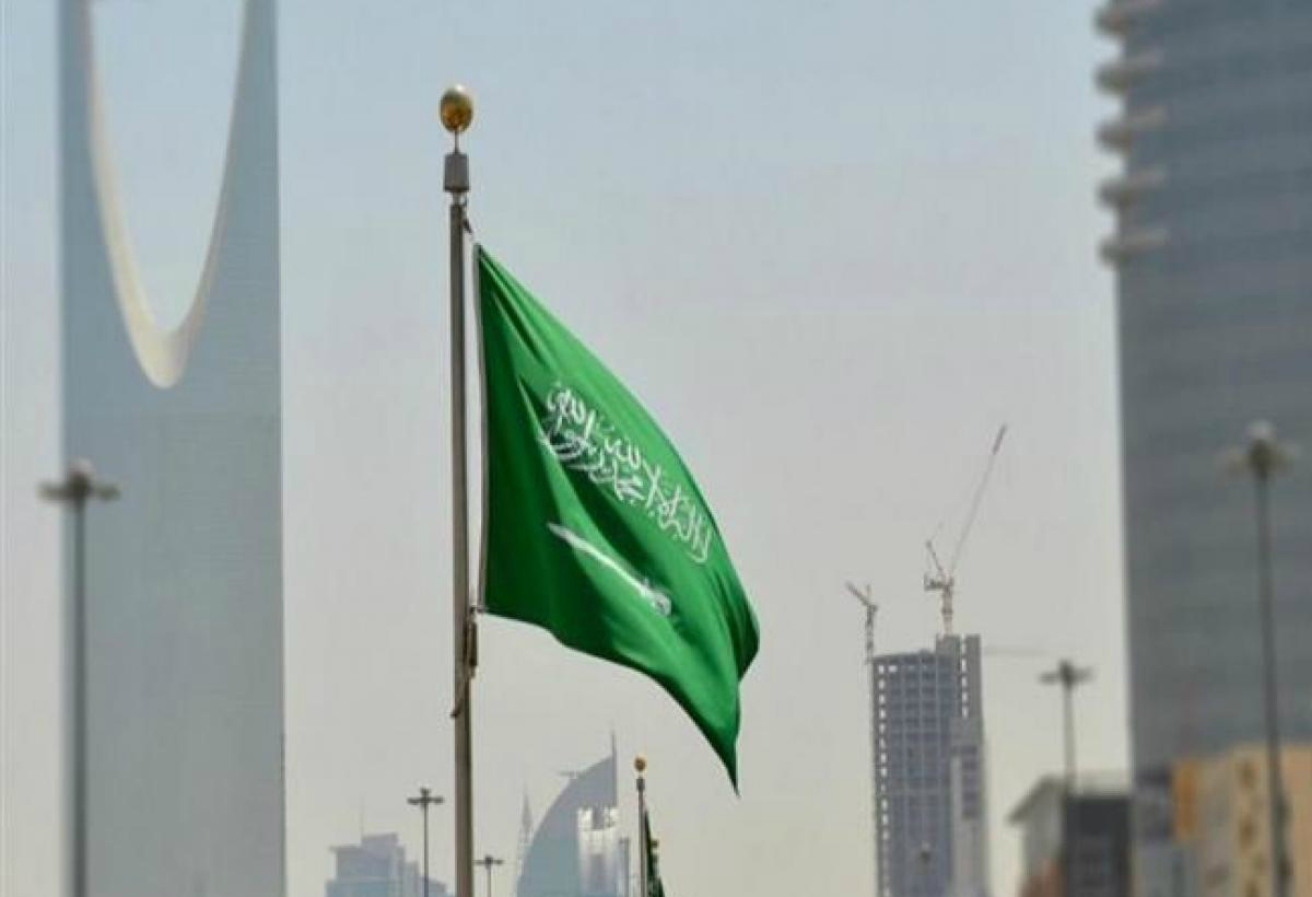 السعودية تعلق الدخول للمملكة عبر المنافذ البرية والجوية والبحرية مؤقتاً! 