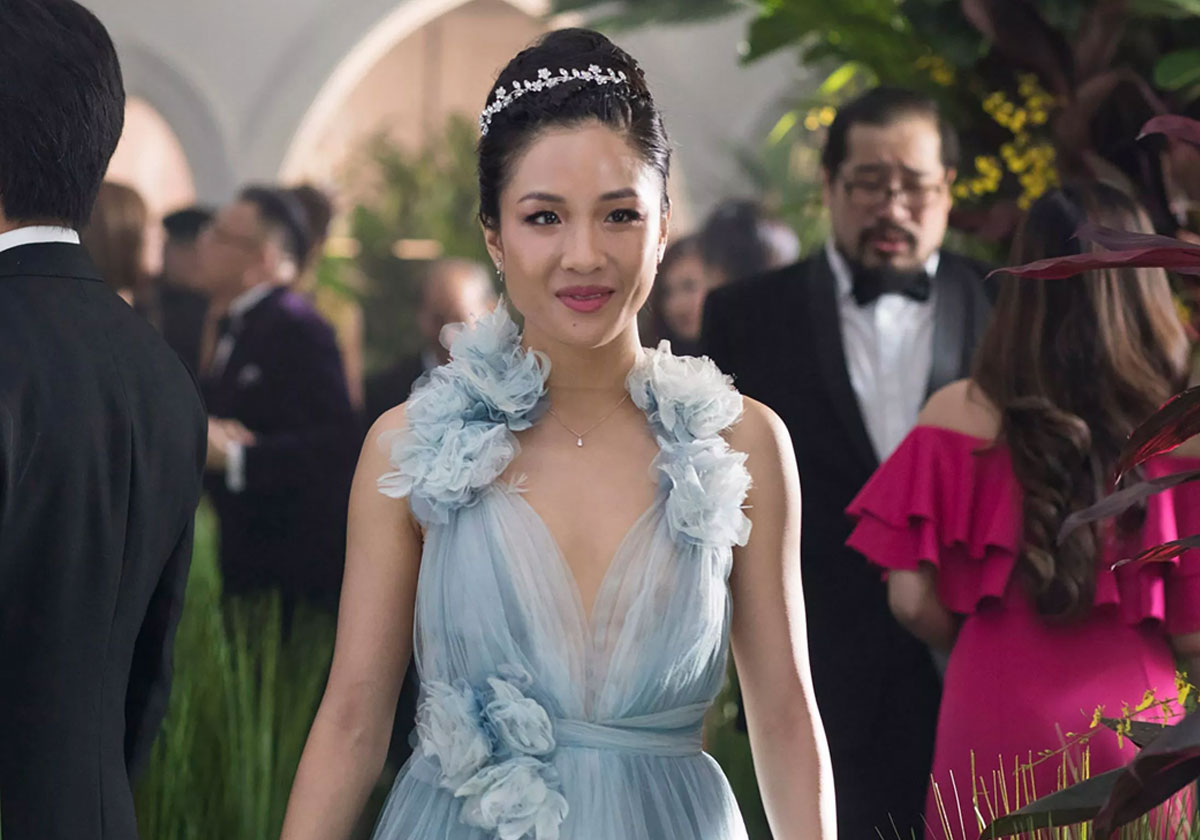 الحياة الحقيقية لبطلات Crazy Rich Asians والحيل التجميلية التي تبقي بشرتهن مثالية!