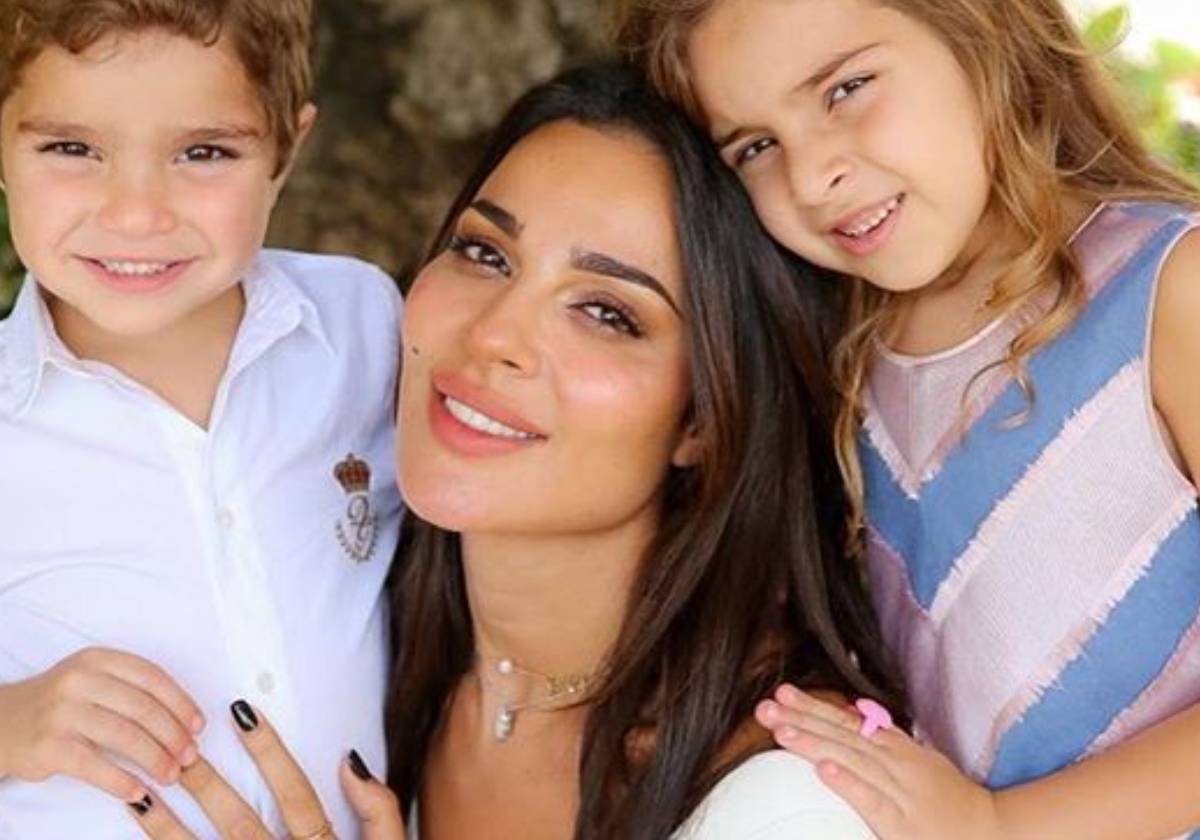 جروح وجه نادين نسيب نجيم ظاهرة في أحدث صورها