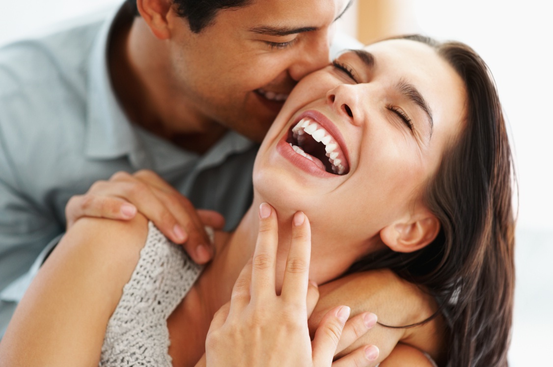 القبلة الزوجية ذات فوائد صحية