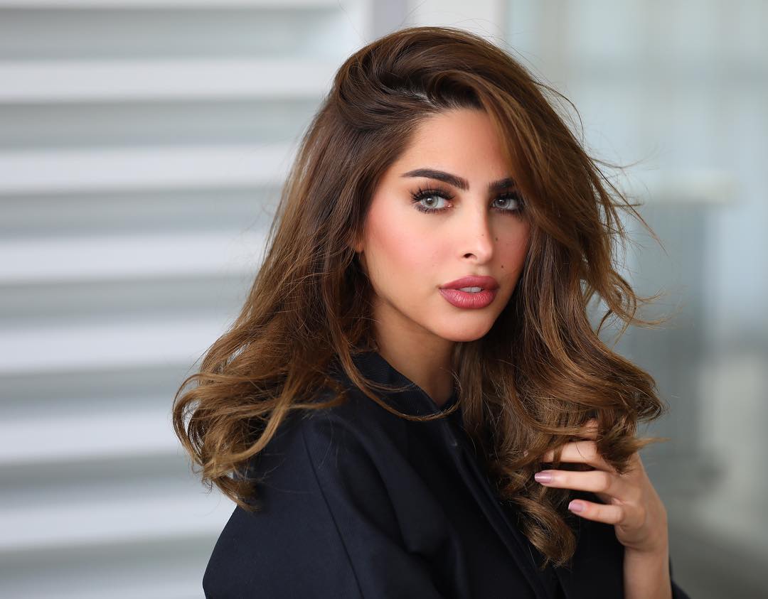 فوز الفهد قبل عمليات التجميل