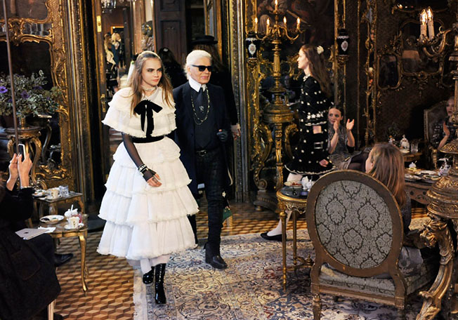 CHANEL  في كوريا