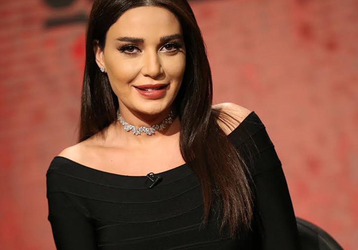 سيرين عبد النور تفاجئ الجمهور بجمالها ونضارتها بعد الولادة بساعات قليلة!