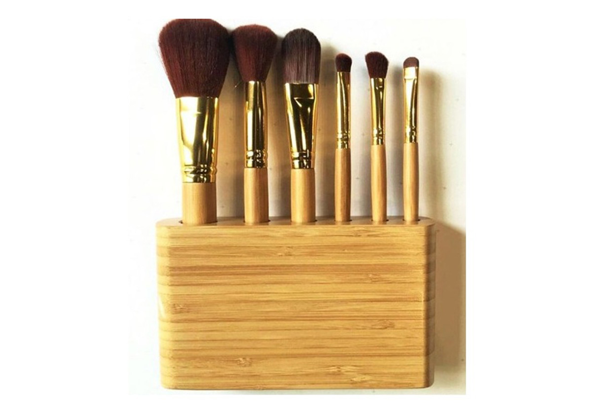 مجموعة Ecobeauty Brush Set With Bamboo Stand