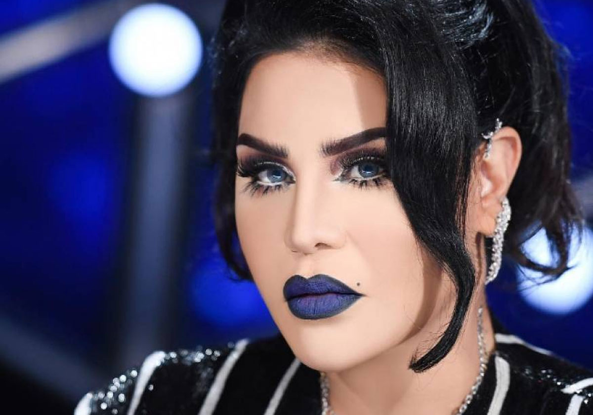 أحلام بالحجاب والعباءة في العمرة... وهذا ما فعلته لاخفاء تعب وجهها الخالي من المكياج!