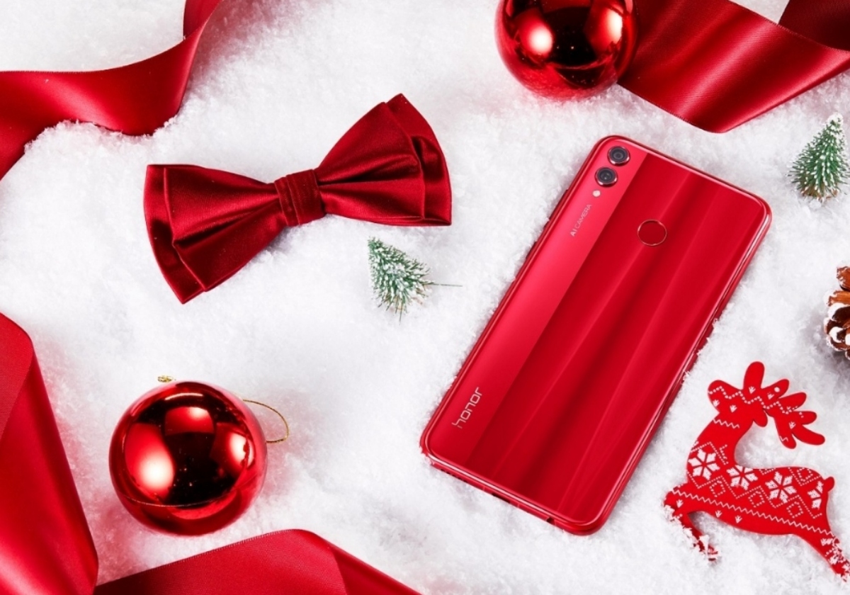 احتفلوا بموسم الأعياد مع هاتف Honor 8X الجديد باللون الأحمر 