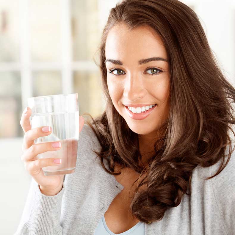 كيفية خسارة الوزن من خلال شرب الماء