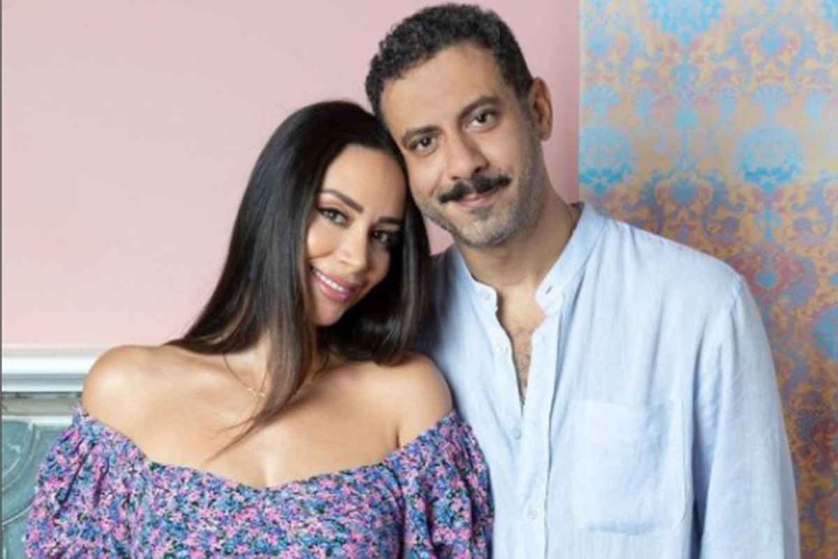 بسنت شوقي وزوجها محمد فراج ينهاران بالبكاء
