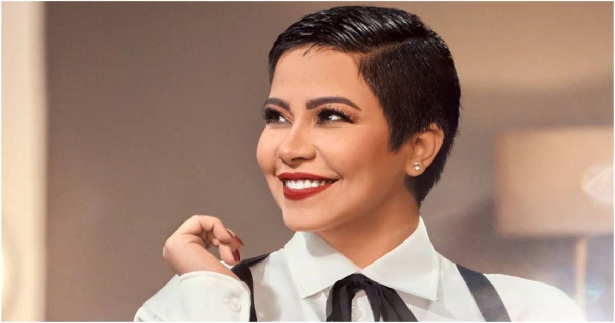 شيرين عبد الوهاب تنفي خبر حملها