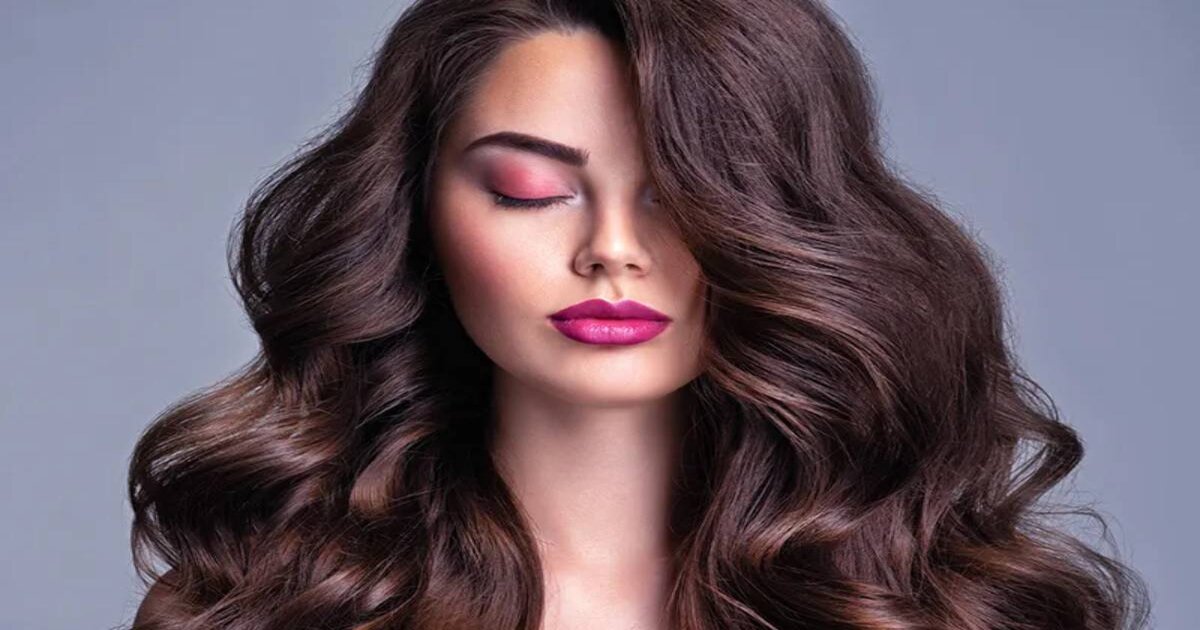 لون شعر بني فاتح