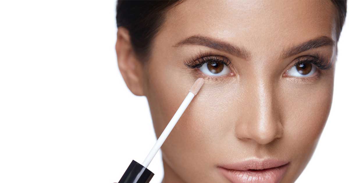 طرق اخفاء الهالات السوداء حول العينين