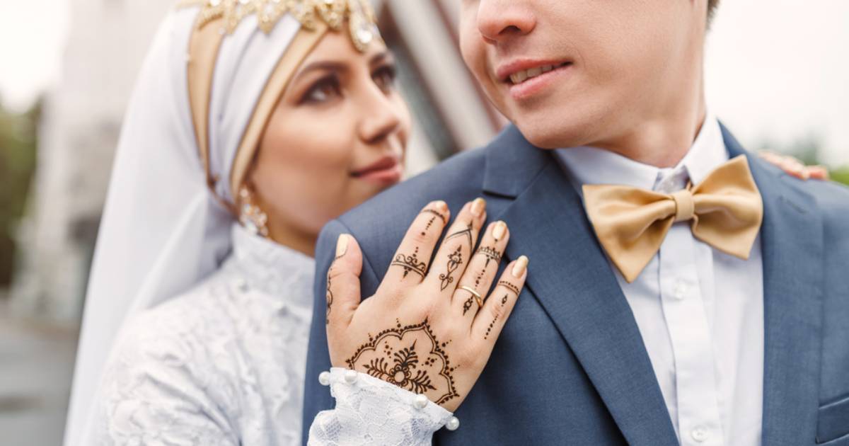 أجمل عبارات تهنئة بزواج الأخ