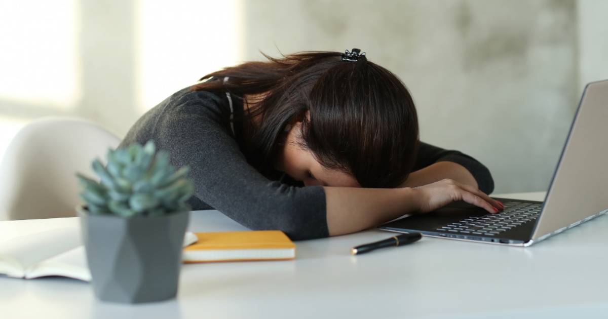 عادات سيئة تجعلك مرهقة طوال اليوم