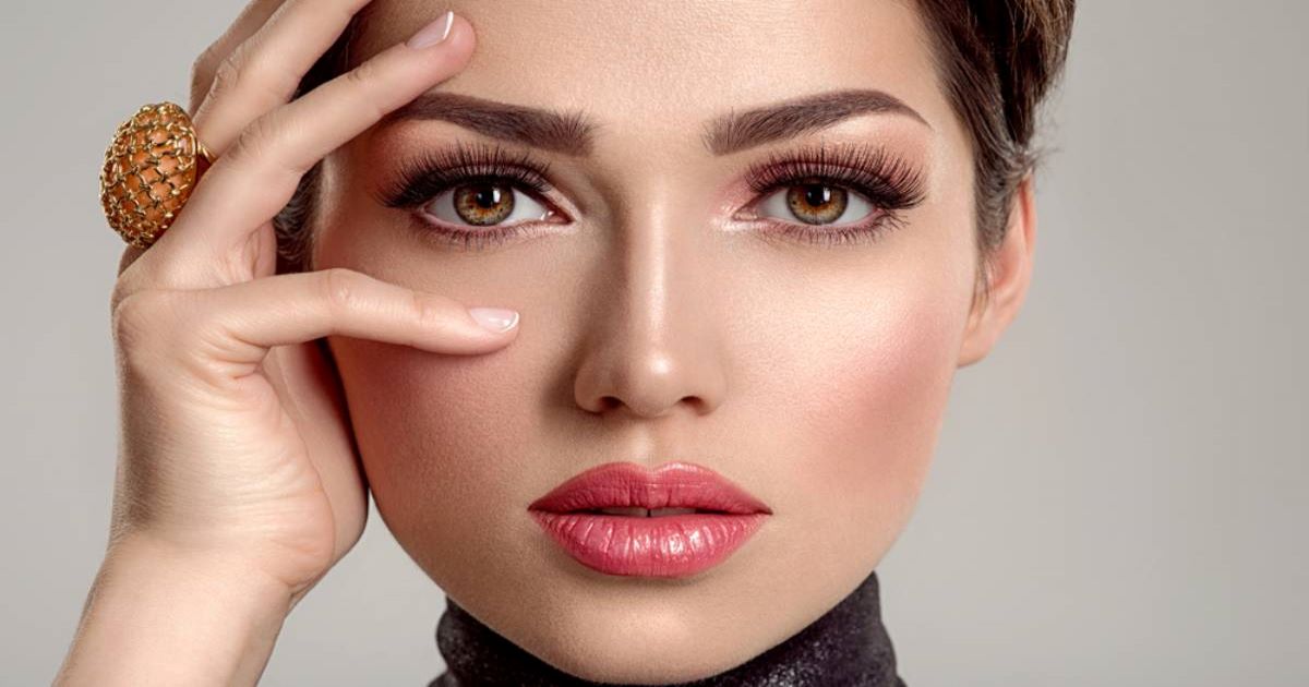 طريقة ميك اب عيون للمبتدئات بخطوات سهلة وبسيطة