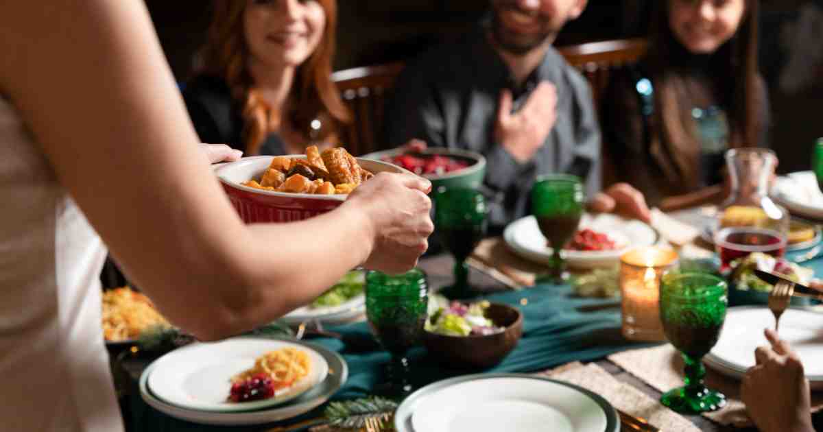 عبارات دعوة عشاء