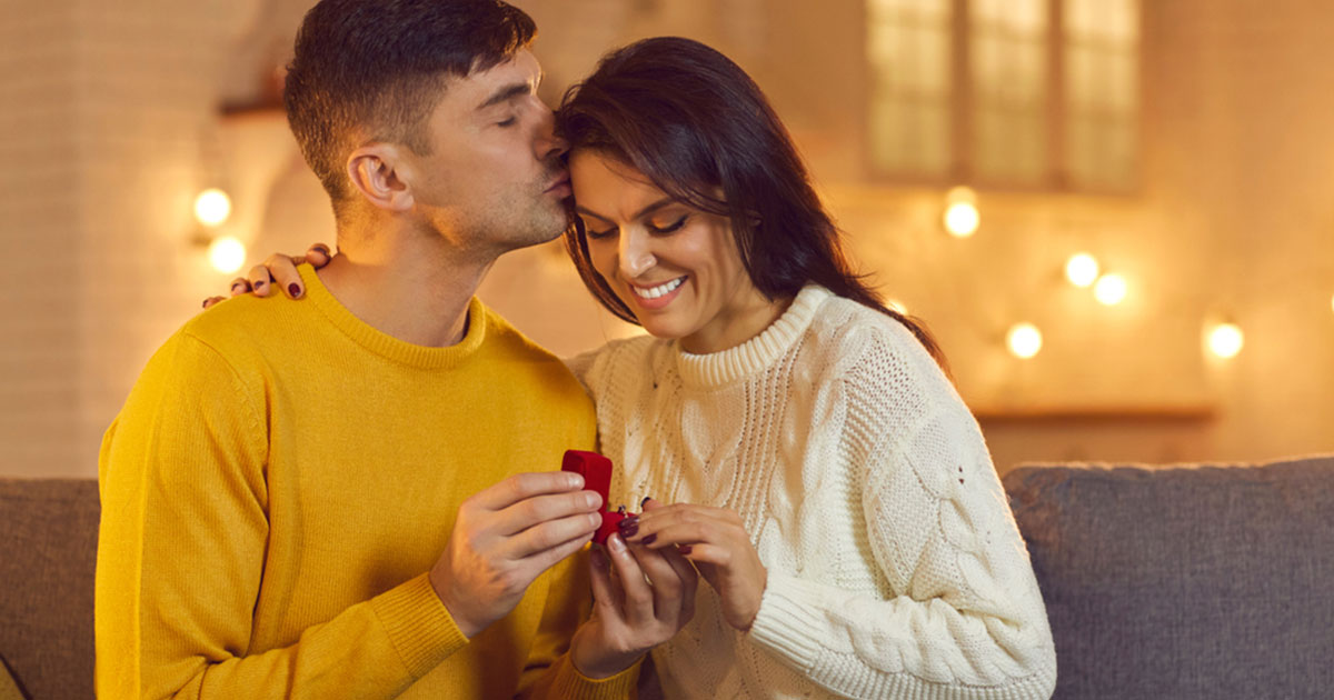 عيوب في المرأة يراها الرجل قمة الجاذبية