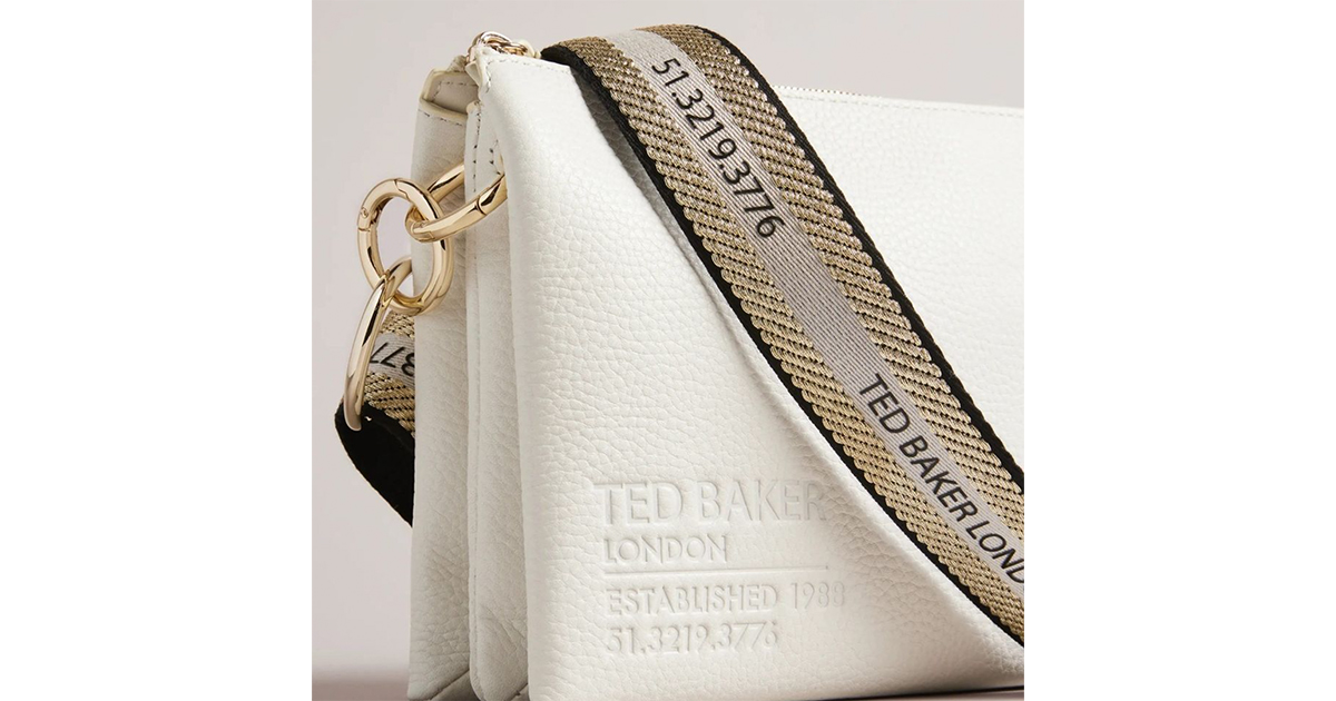 اكسسوارات Ted Baker وأزيائه لإطلالة مميّزة قبل نهاية الصيف