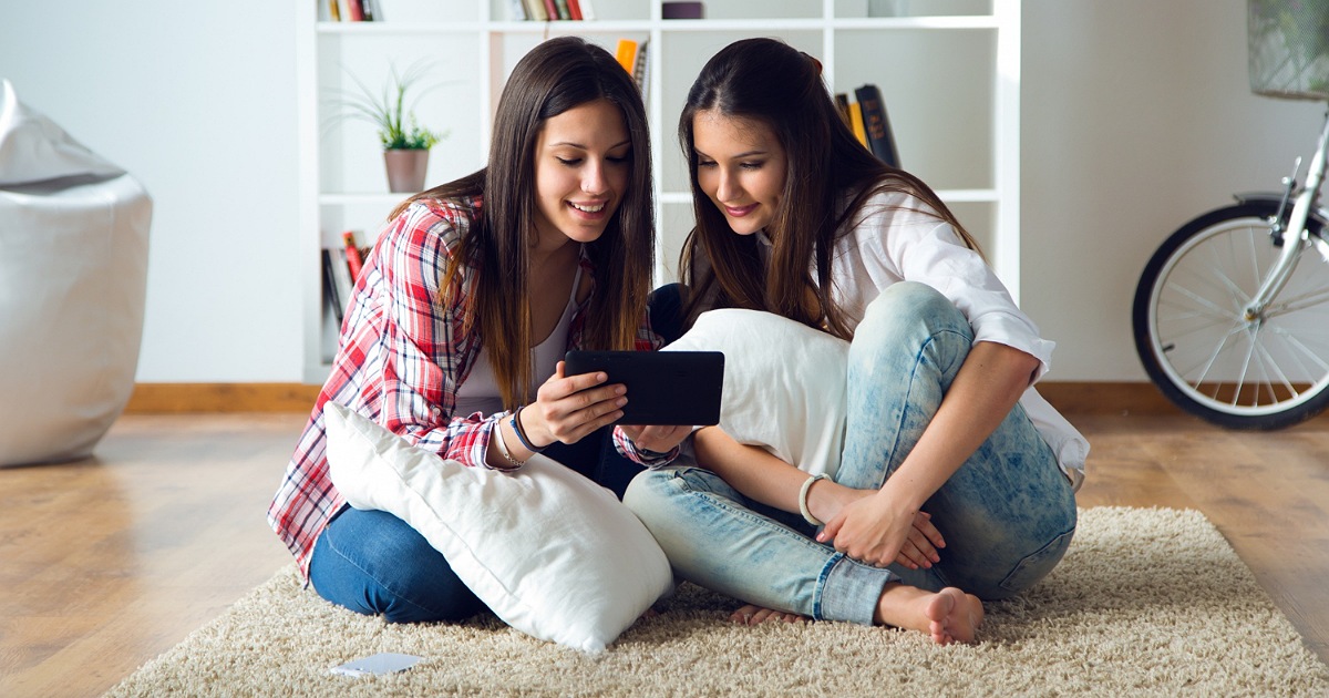 سن المراهقة والتغيرات النفسية للبنات