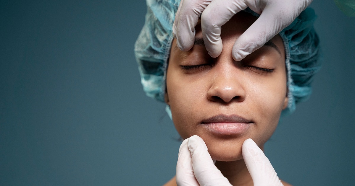 متى يمكن الاستحمام بعد عملية تجميل الانف