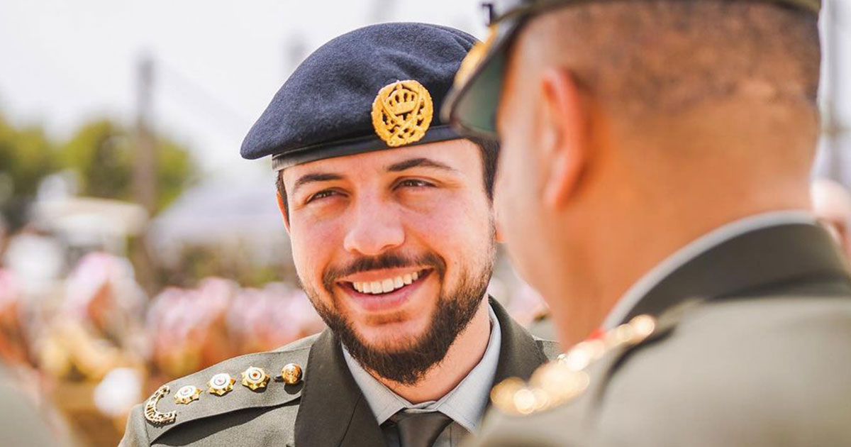 ولي عهد عربي أكثر جمالا من الأمير الحسين