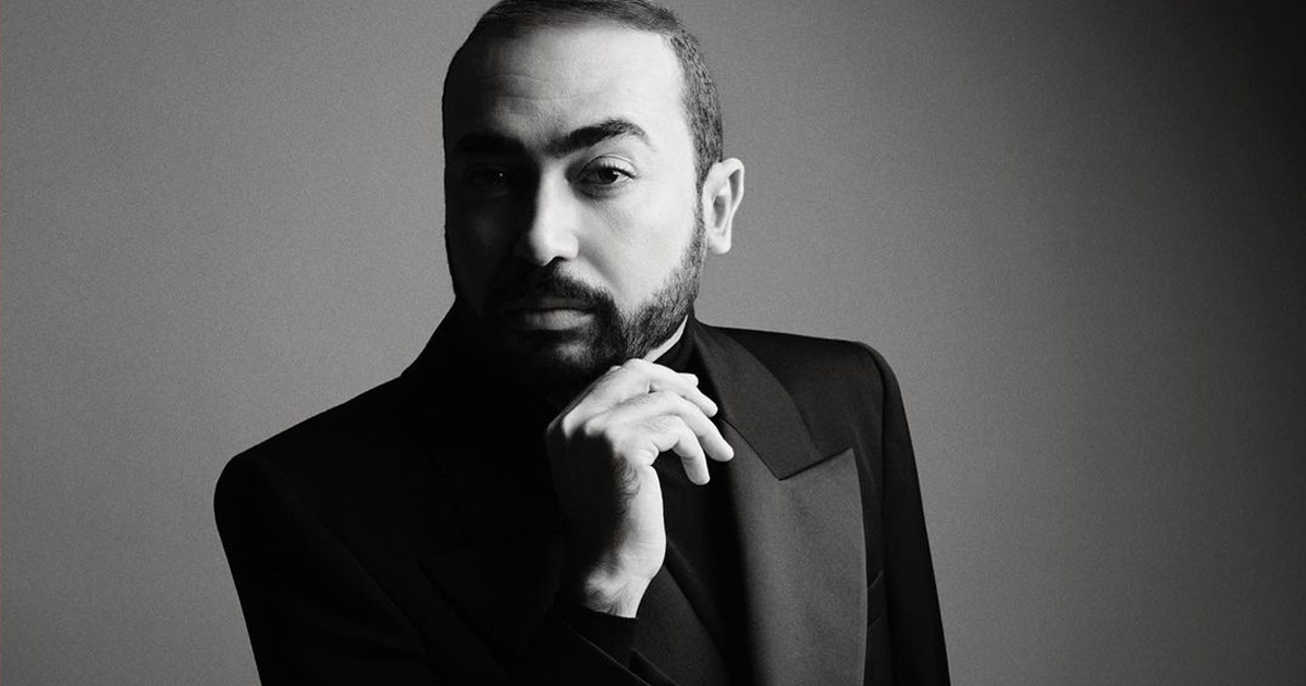 مصمم الأزياء السعودي محمد آشي ومسيرة تسطرها النجاحات وإنجازات وصلت للعالمية