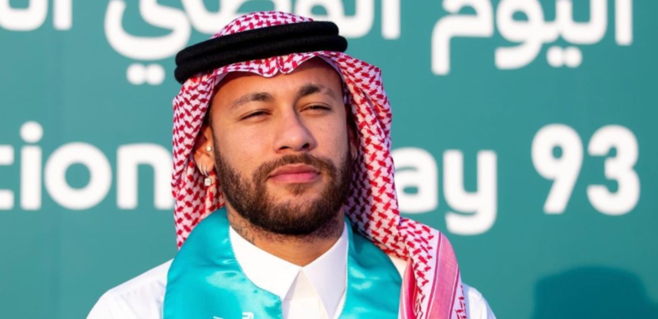 نيمار وجه علامة كيم كارداشيان للملابس الداخلية 
