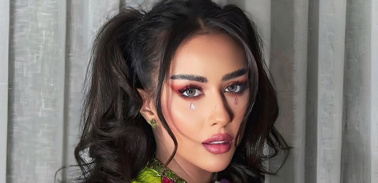 فرح الهادي تصدم متابعيها بكيفية إزالتها للمكياج