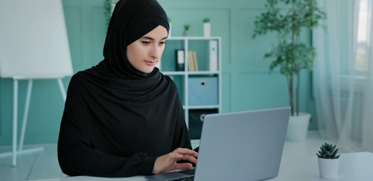 طرق لخلق التوازن بين العمل والصيام في شهر رمضان