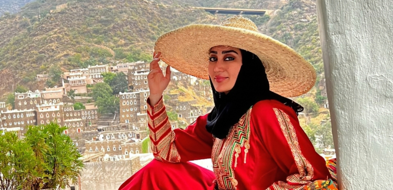 المرشدة السياحية وصاحبة تطبيق _سياحي_ أمل إلياس في حوار حول أجمل الوجهات السعودية