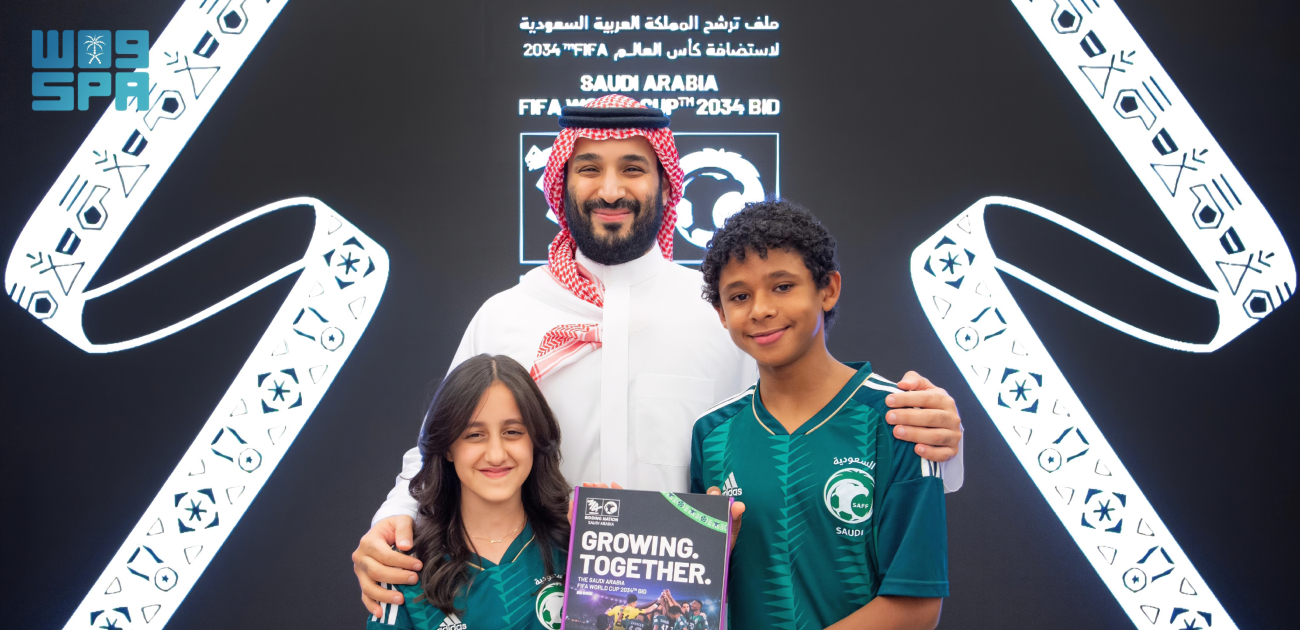 ولي العهد السعودي يبارك ملف استضافة كأس العالم 2034 لتسليمه لـ _فيفا_