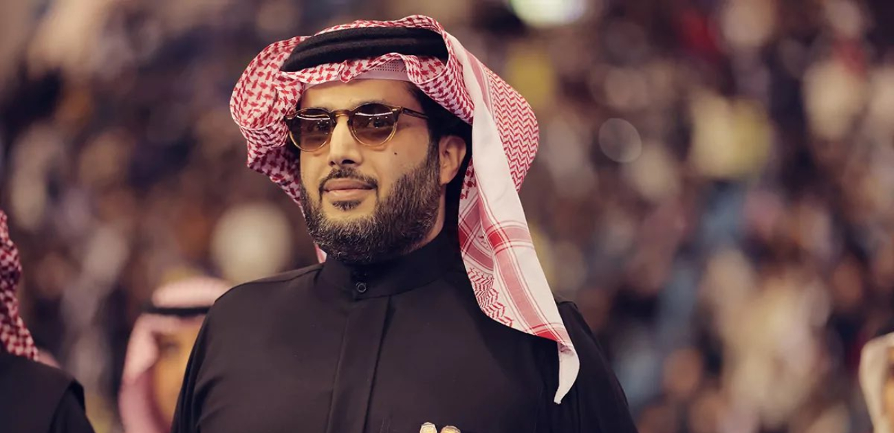 تركي آل الشيخ يثير التساؤلات حول انتقال محمد صلاح لصفوف نادي الهلال
