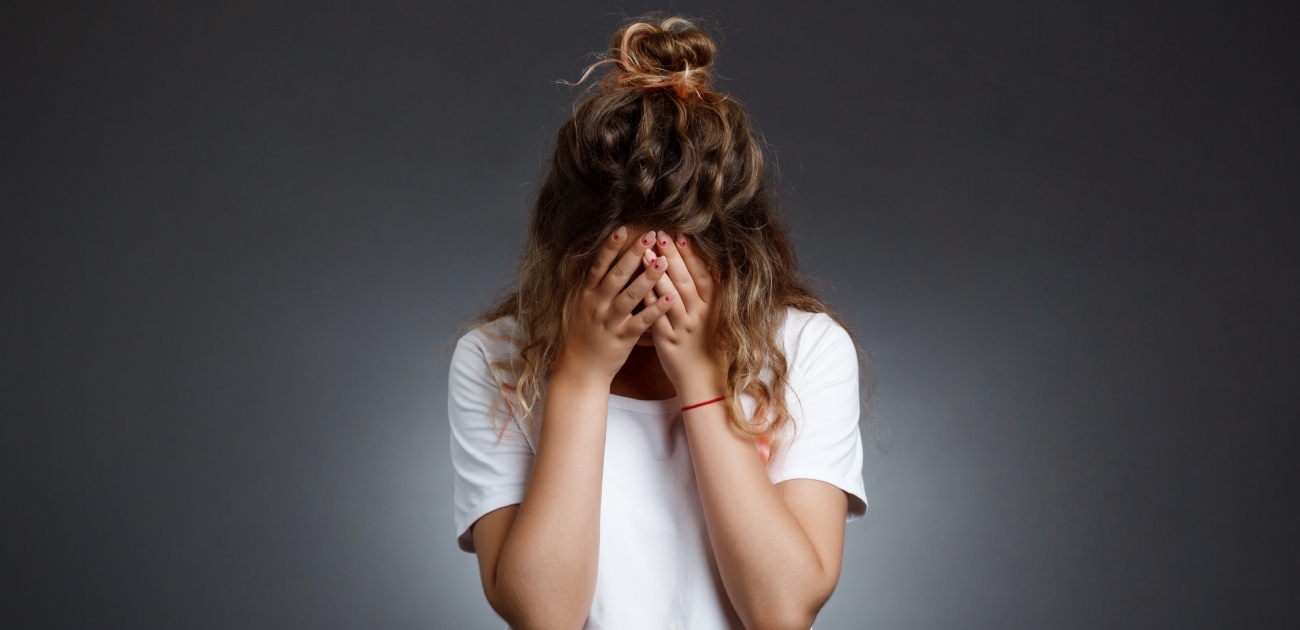 كيف يمكنكِ تحديد علامات التوتر قبل أن تتفاقم؟