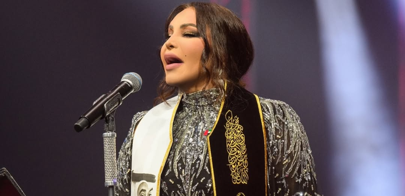 أحلام الشامسي تدافع عن تكرار ملابسها وتوجه رسالة قوية لمتابعيها