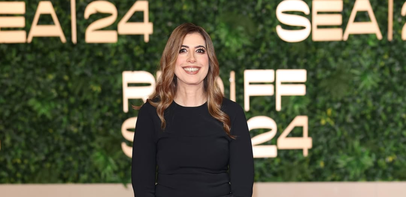 المخرجة السعودية هناء العمير تحوّل رواية _جحيم العابرين_ الأكثر مبيعًا إلى عمل سينمائي