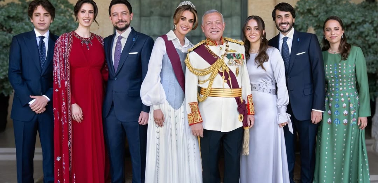 الملكة رانيا تشارك فيديو مميز مع العائلة الملكية بمناسبة العام الجديد