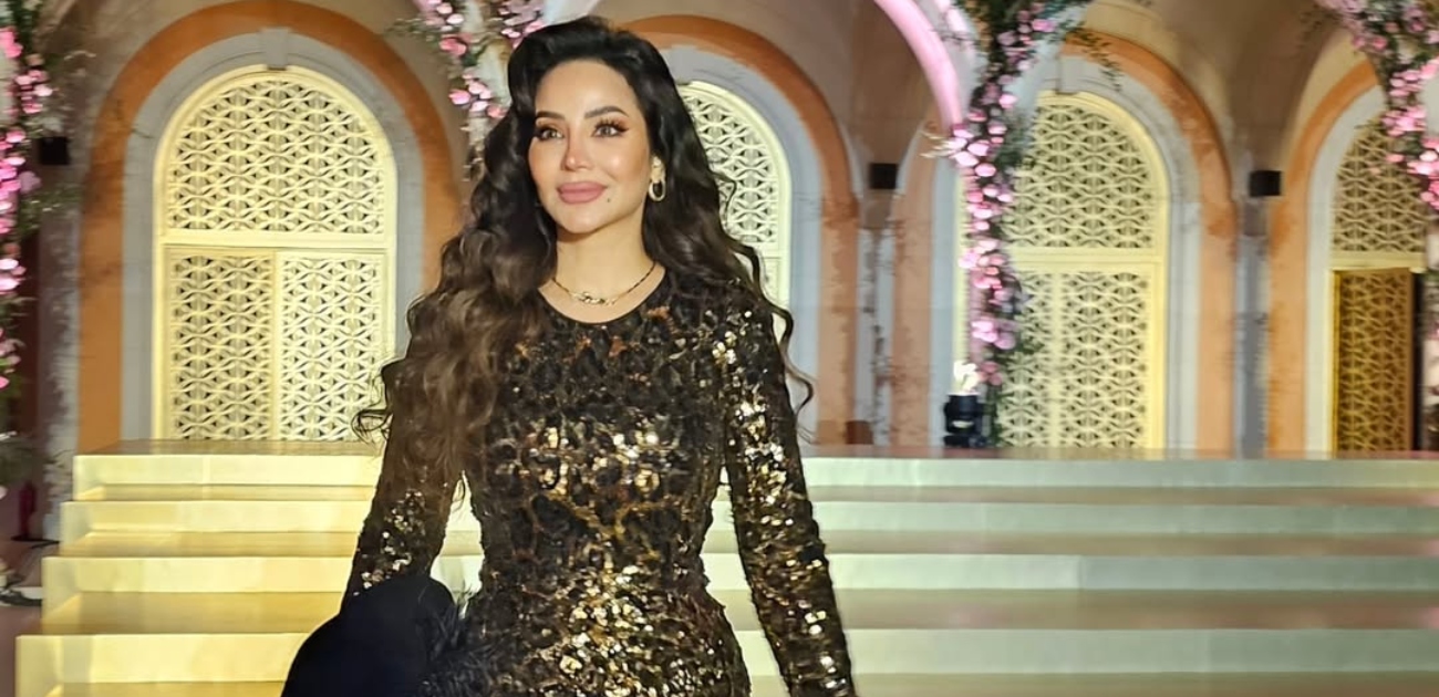 تألقي على طريقة لجين عمران في عرض أزياء Dolce & Gabbana بالدرعية