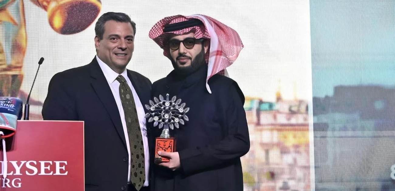 تركي آل الشيخ يُكرّم بجائزة "رجل العام" من المجلس العالمي للملاكمة