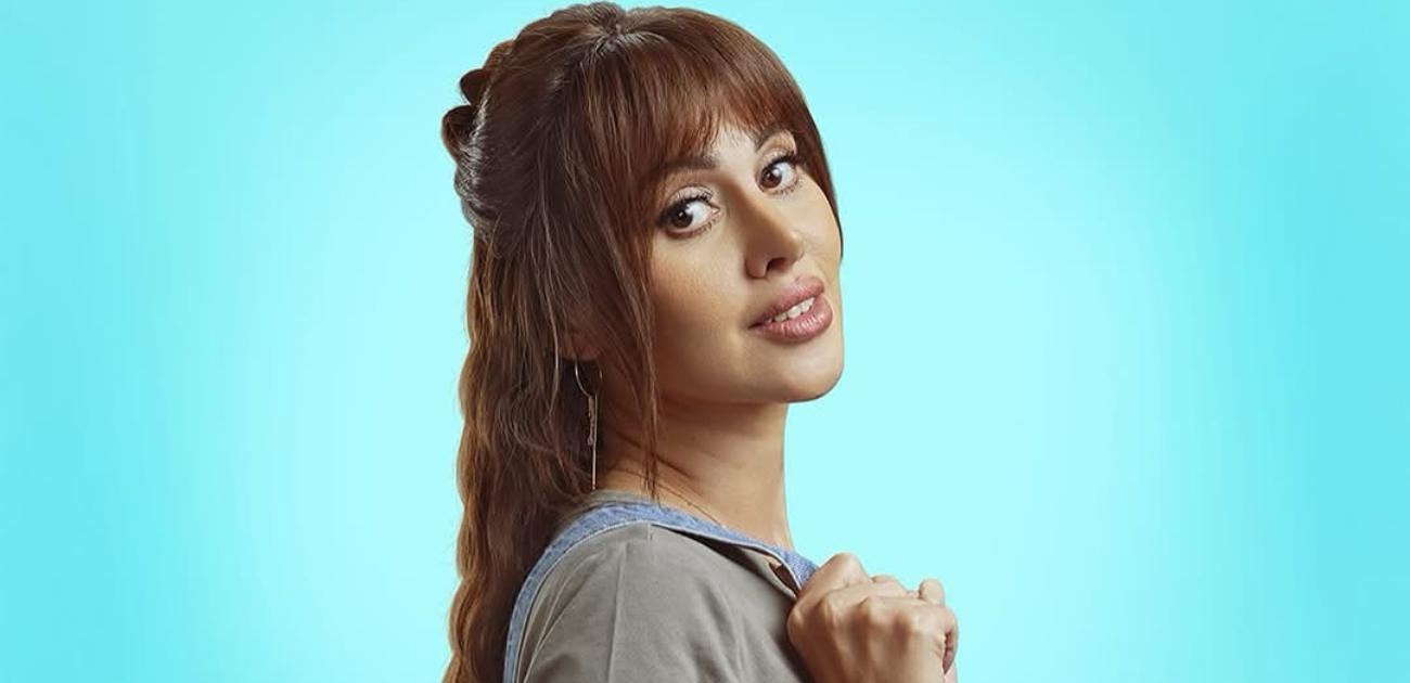 ياسمين رئيس تكشف تفاصيل منافستها بفيلمين في دور العرض