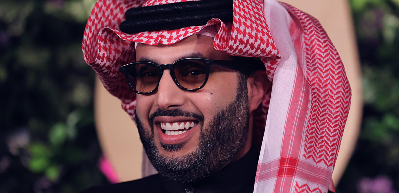تركي آل الشيخ يحمس الجمهور لفيلم أحمد عز الجديد "فرقة الموت"