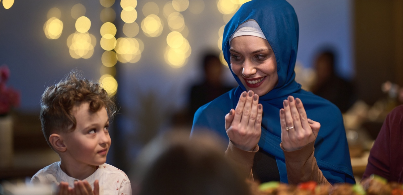 أسئلة عن رمضان صعبة قومي باختبارها مع صديقاتك