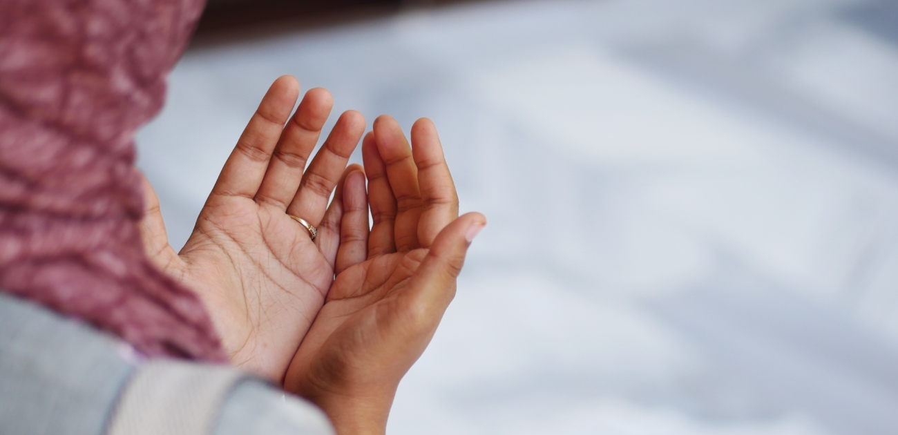 ما هي كفارة الافطار في رمضان​.. وما الفرق بينها وبين والفدية؟
