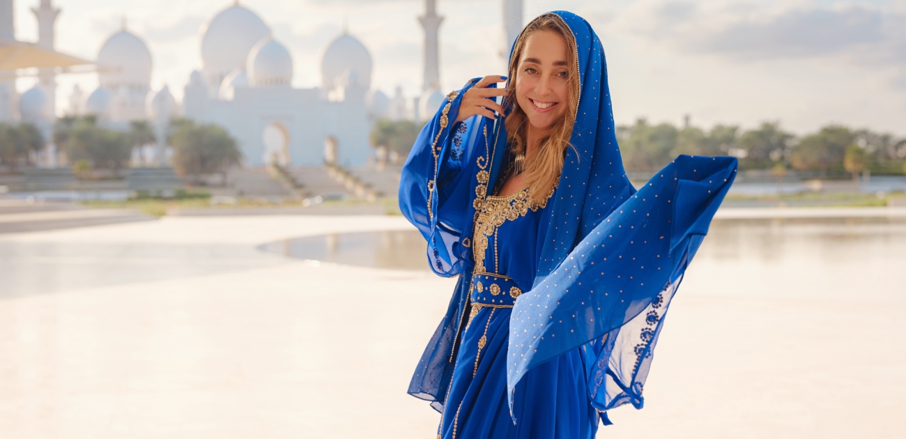 تعرفي على كيفية اختيار جلابيات فخمة للمناسبات في الصيف