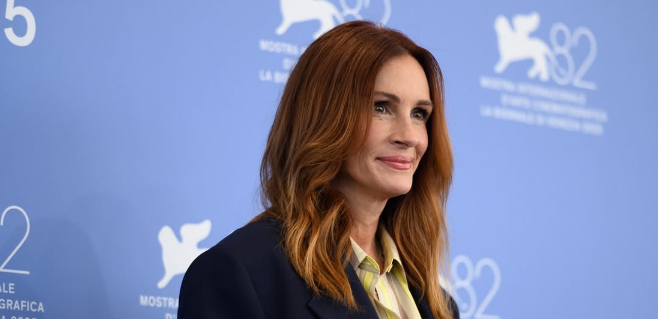 جوليا روبرتس تسجل حضورًا استثنائيًا لأول مرّة في مهرجان فينيسيا السينمائي 2025