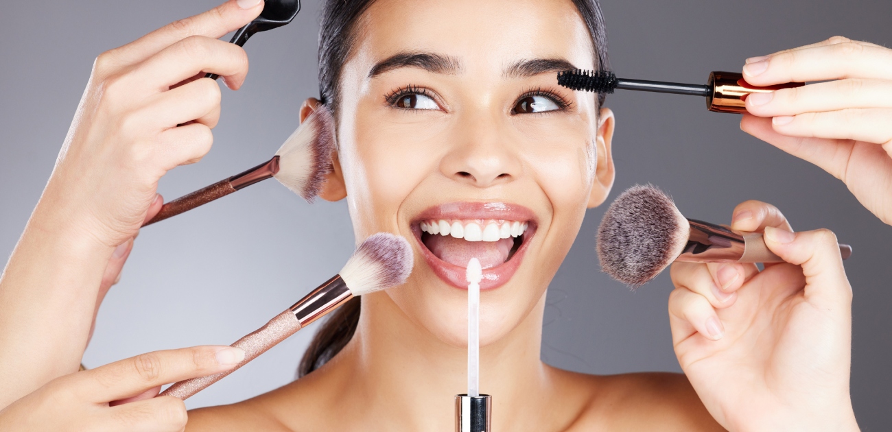 المكونات التي يجب أن تتجنبيها في مستحضرات التجميل
